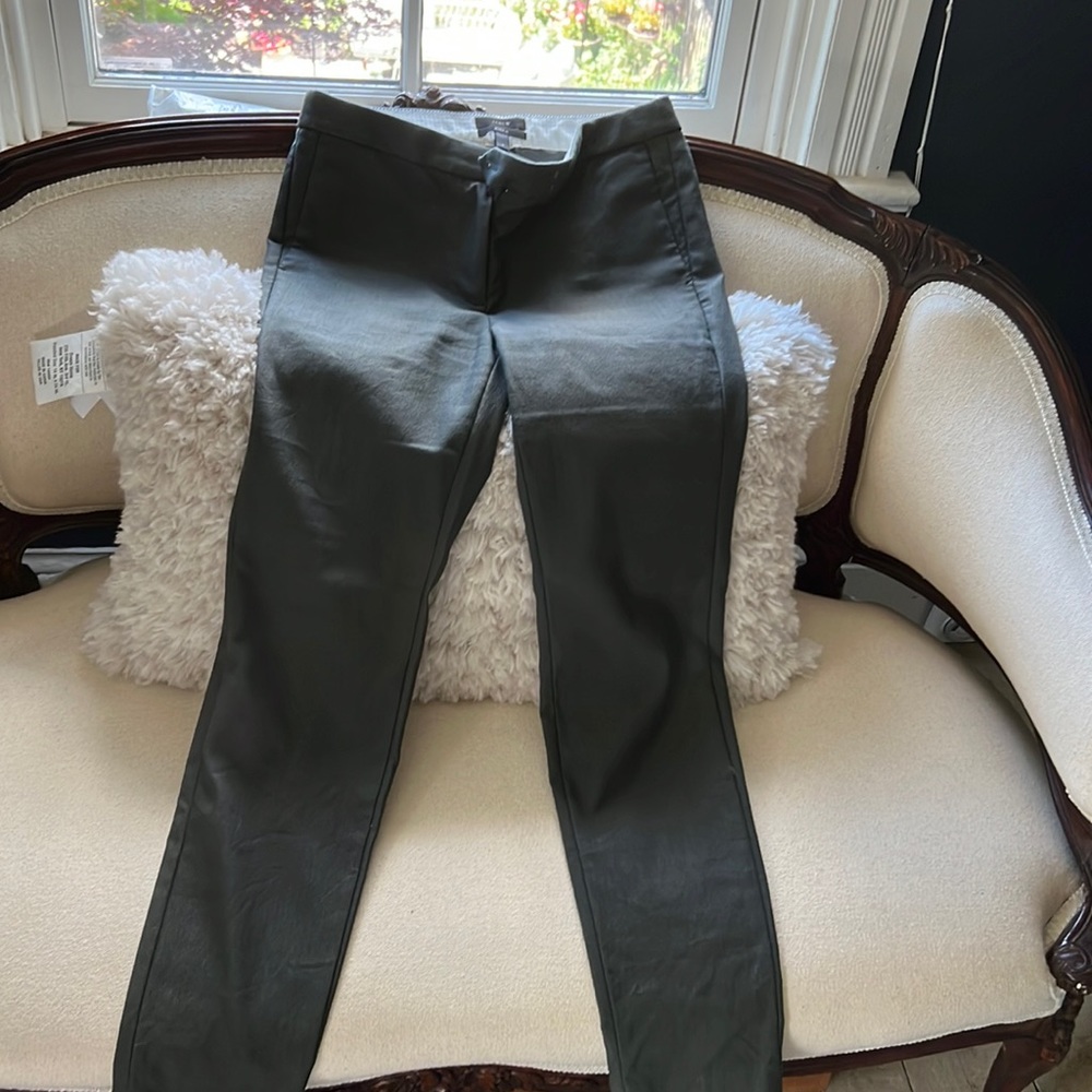 Jcrew olive cigarette pants. Size small